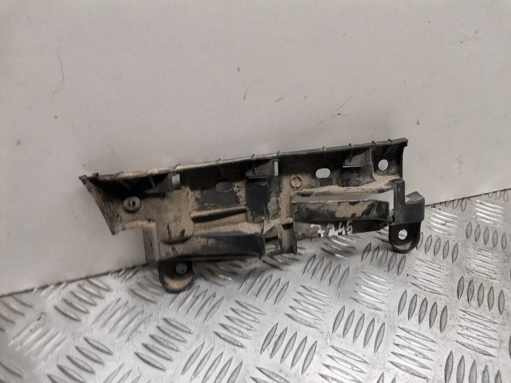 Rear bumper mounting bracket 2K0807393