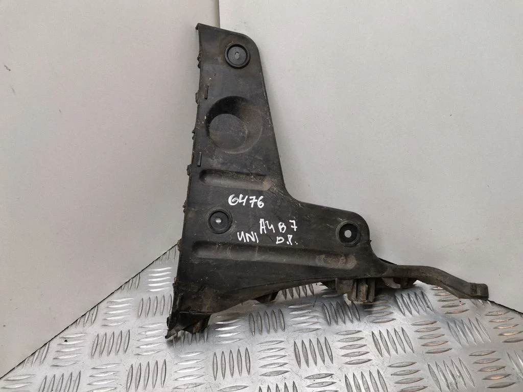 Mocowanie zderzaka tylnego – Audi A4 S4 B7 8E 8H (2005-2008)
