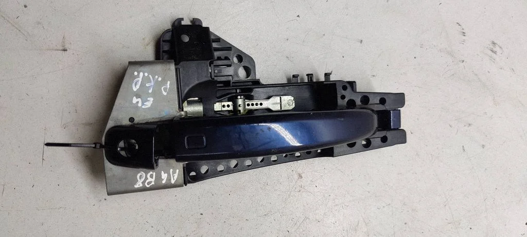 Front door exterior handle 8t0837885