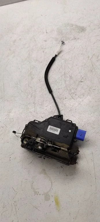 Front door lock – Skoda Roomster (5J) (2006-2015)