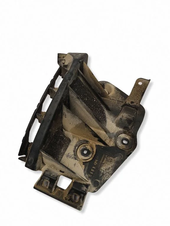 Rear bumper mounting bracket 8P4807393A