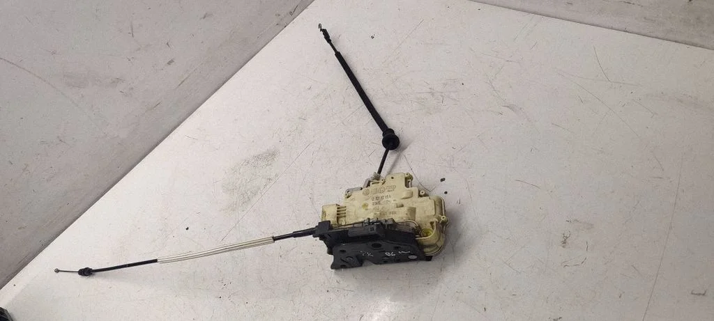 Front door lock 3c1837015A