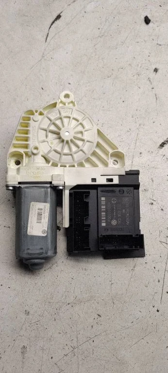 Front door window regulator motor 1k0959702K