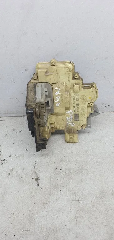 Front door lock 3C1837016A