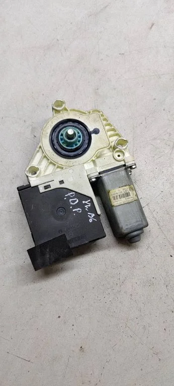 Front door window regulator motor 1k0959701p