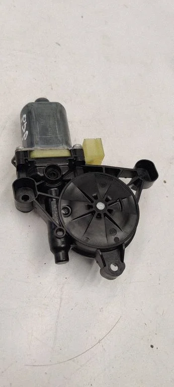 Front door window regulator motor 5Q0959802B