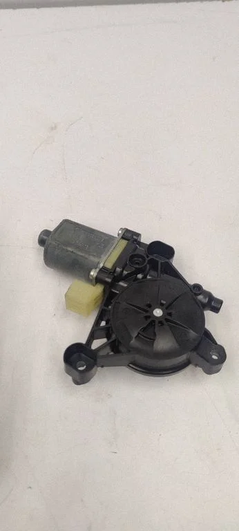 Front door window regulator motor 5Q0959801B