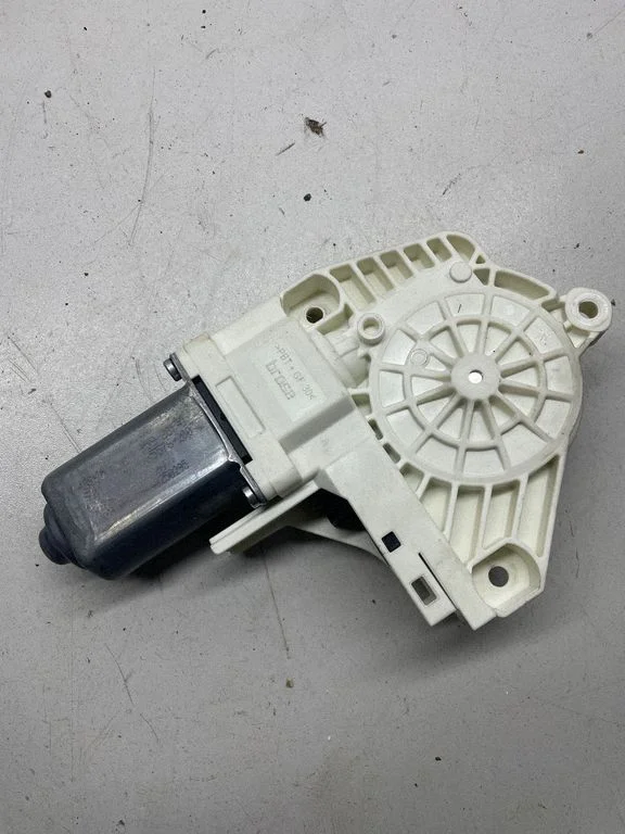 Front door window regulator motor 8K0959801A