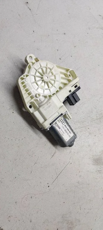 Front door window regulator motor 8k0959801