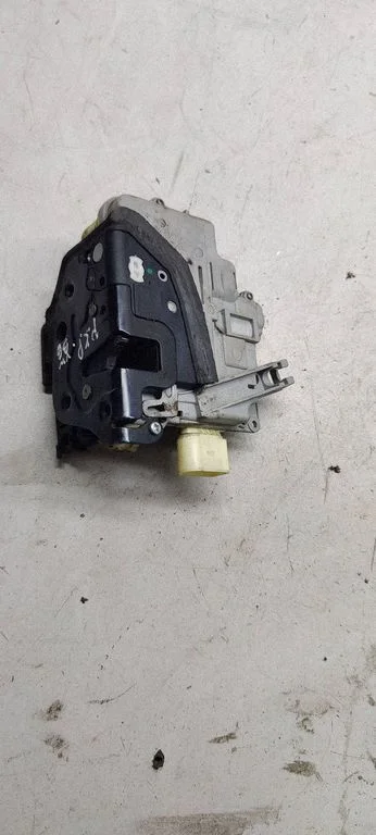 Front door lock 3c1837015A
