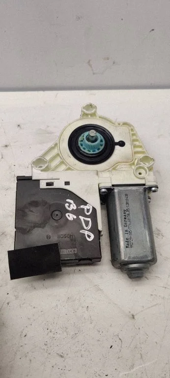 Front door window regulator motor 3C1837462L