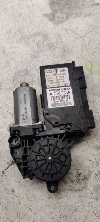 Front door window regulator motor 8E1959802B