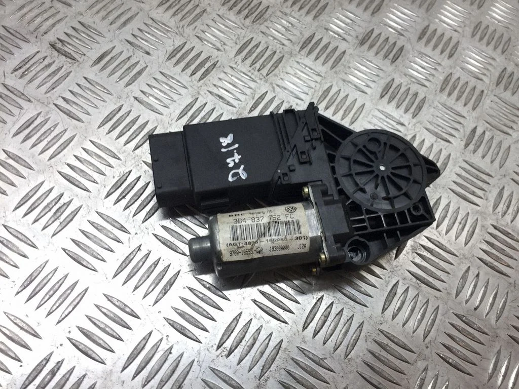 Front door window regulator motor 3B4837752FC
