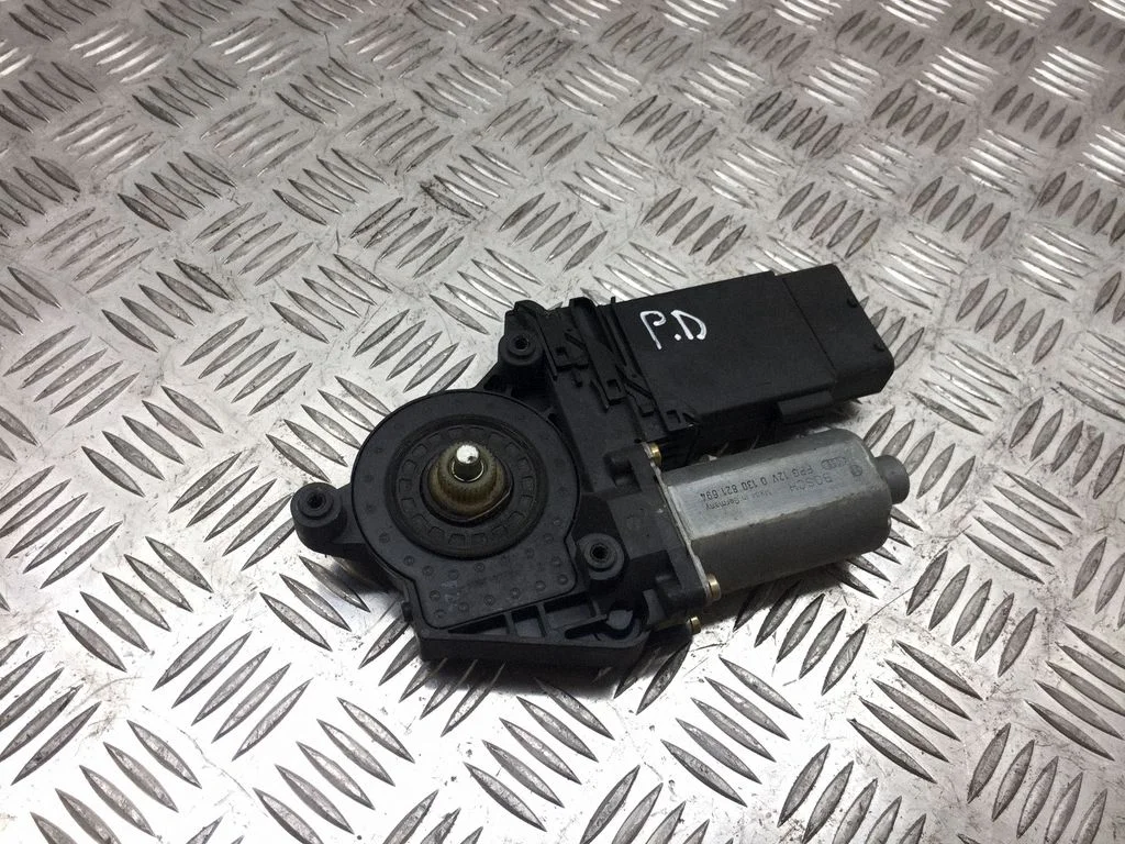 Front door window regulator motor 1C2959802