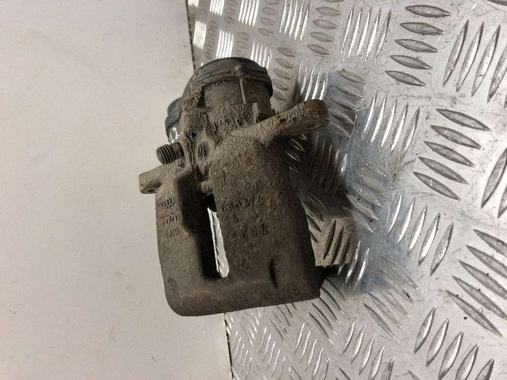 Rear brake caliper