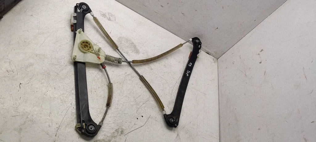 Priekinis el. lango pakėlimo mechanizmas be varikliuko