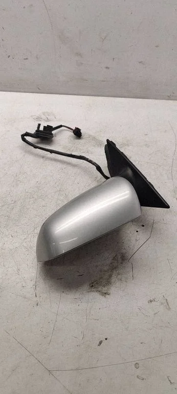 Esiukse elektriline välispeegel – Audi A3 S3 8P (2003-2012)