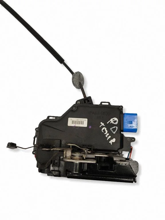 Zamek drzwi przednich 3D1837016