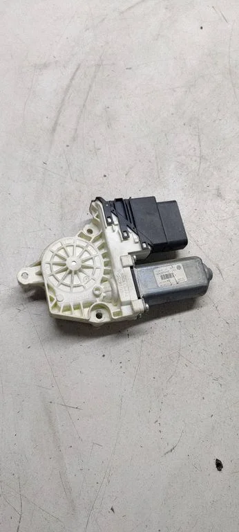 Priekšējā el. loga pacēlāja mehānisma komplekts 1k0959703p