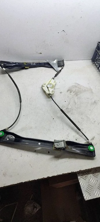 Front door window regulator with motor 980873101