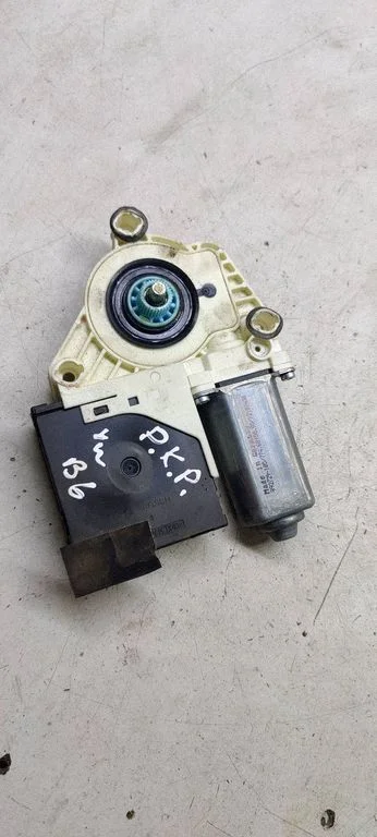Front door window regulator motor 1k0959701p