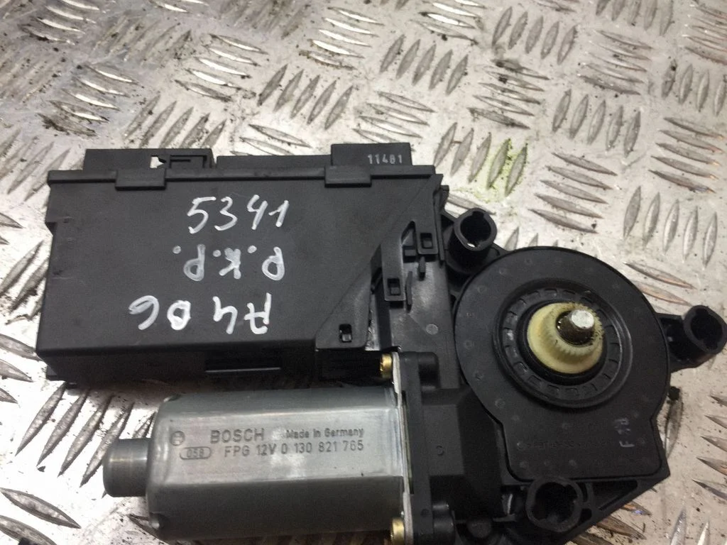 Front door window regulator motor 8E0959801B