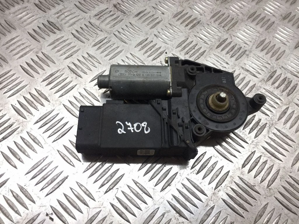 Front door window regulator motor – Volkswagen Passat B5.5 (2001-2005)
