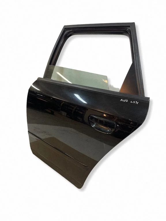 Rear door – rear left