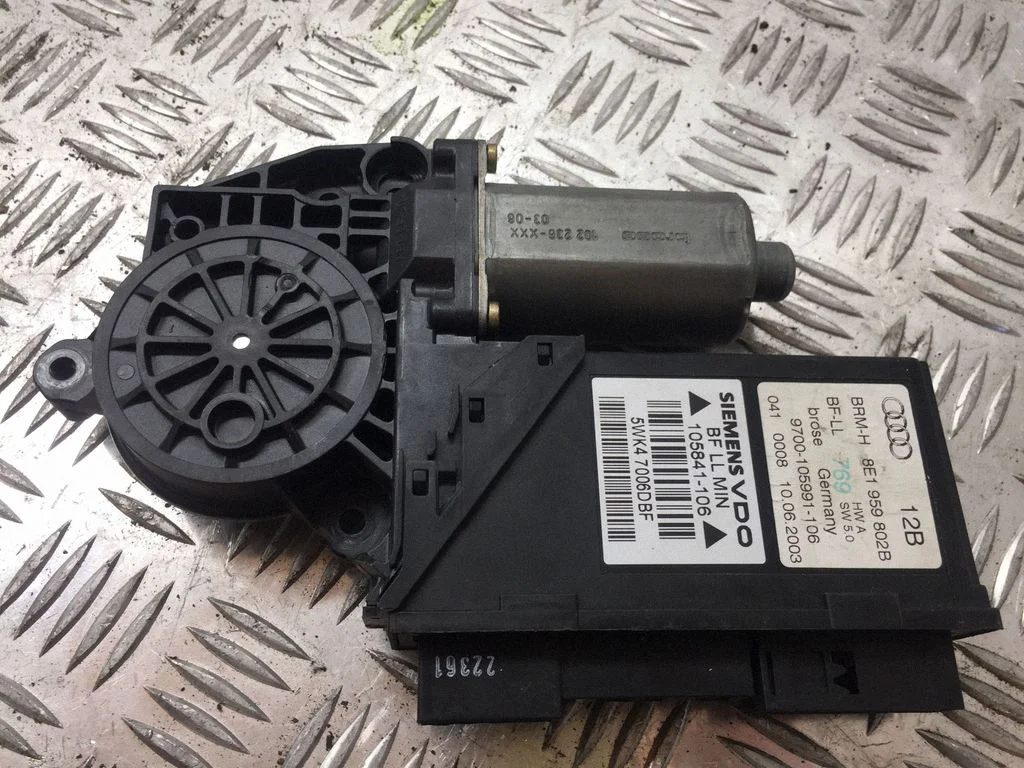 Front door window regulator motor 8E1959802B
