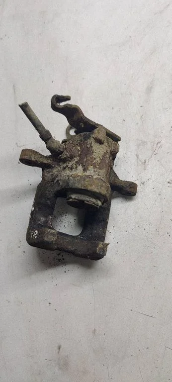 Rear brake caliper – Skoda Superb B6 (3T) (2008-2015)