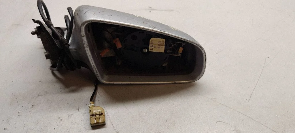 Spogulis (elektriski regulējams) – Audi A4 S4 B6 8E 8H (2001-2005)