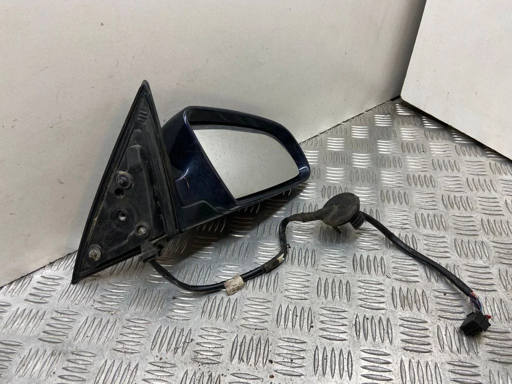 Front door electric wing mirror E1010754