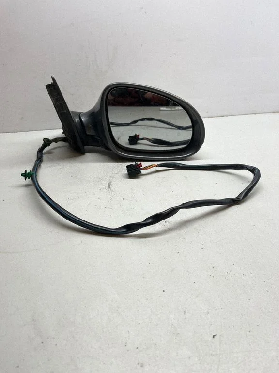 Esiukse elektriline välispeegel 3C0857934