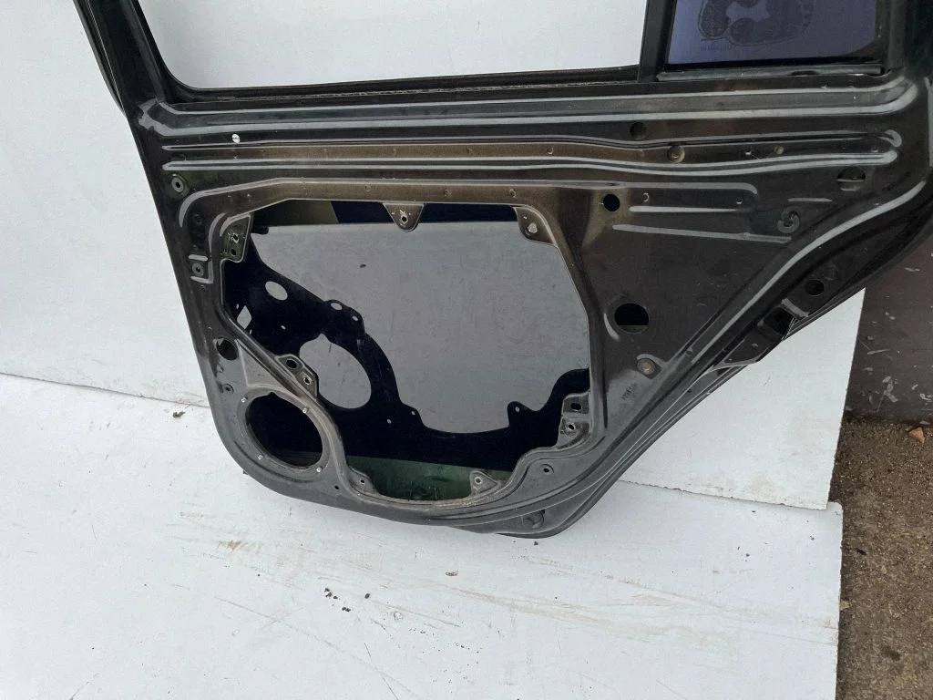 Rear door