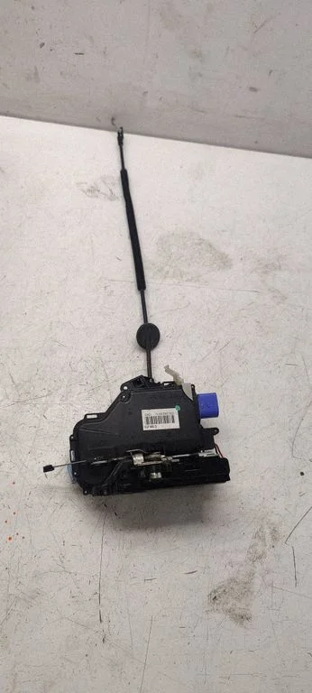 Rear door lock 7L0839016D