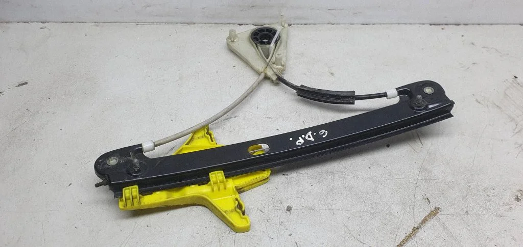 Rear door window regulator with motor – Volkswagen Polo V 6R (2009-2017)