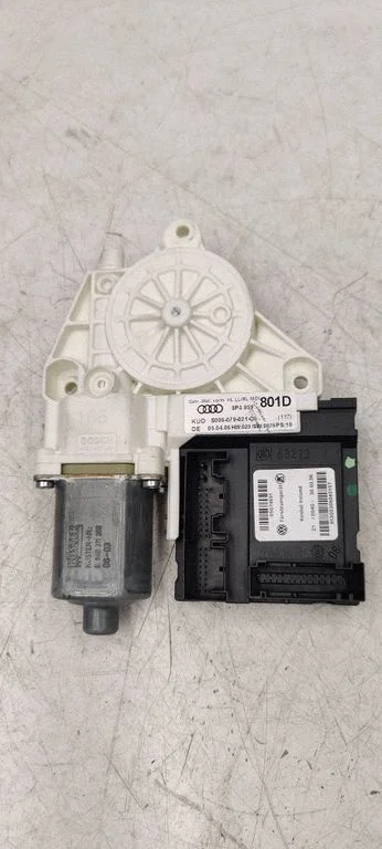Rear door window regulator motor 8P4959801D