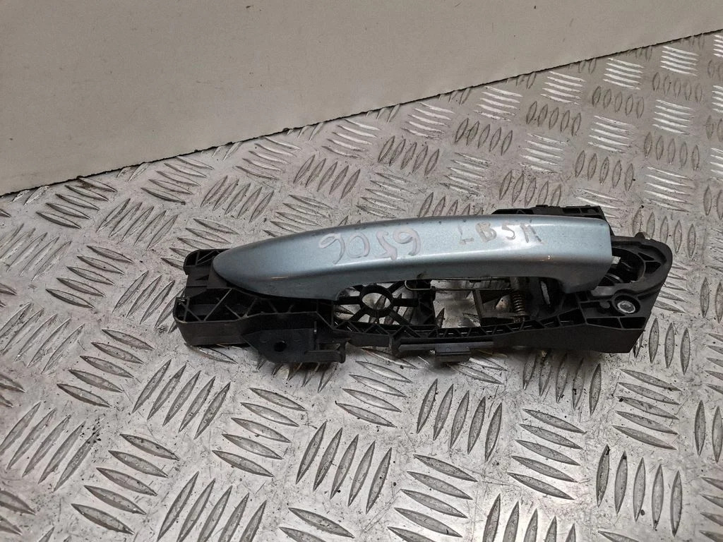 Tagaukse välimine käepide 3C0837885G