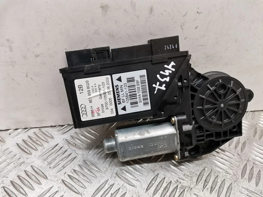 Front door window regulator motor 8E1959802B