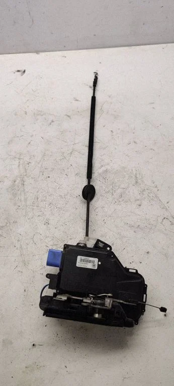 Rear door lock 7L0839015D