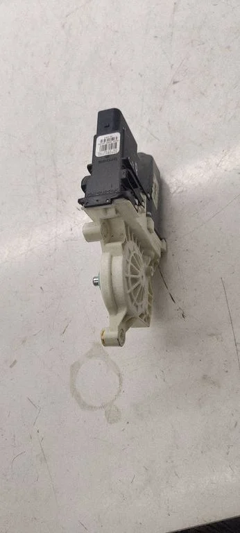 Rear door window regulator motor 3c9959703