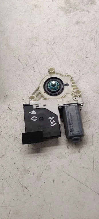 Front door window regulator motor 1K0959702K