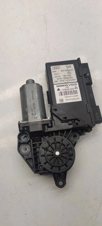 Rear door window regulator motor – Audi A4 S4 B7 8E 8H (2005-2008)