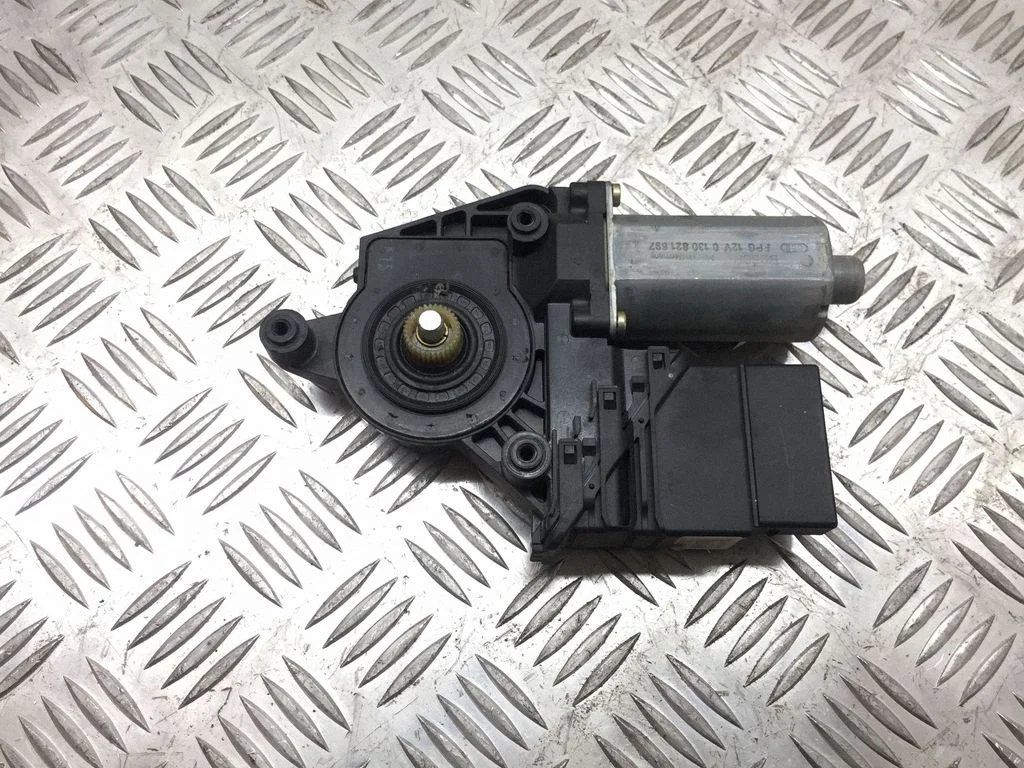 Rear door window regulator motor – Volkswagen Passat B5.5 (2001-2005)