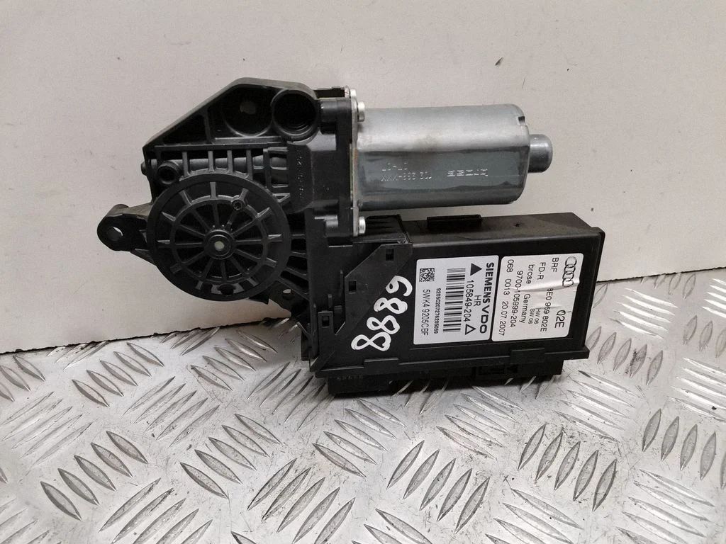 Rear door window regulator motor – Audi A4 S4 B7 8E 8H (2005-2008)