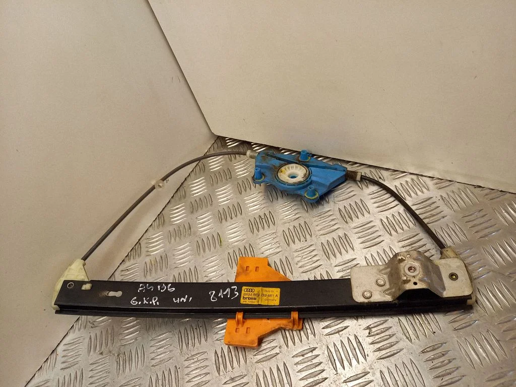 Rear window lifting mechanism without motor – Audi A4 S4 B6 8E 8H (2001-2005)