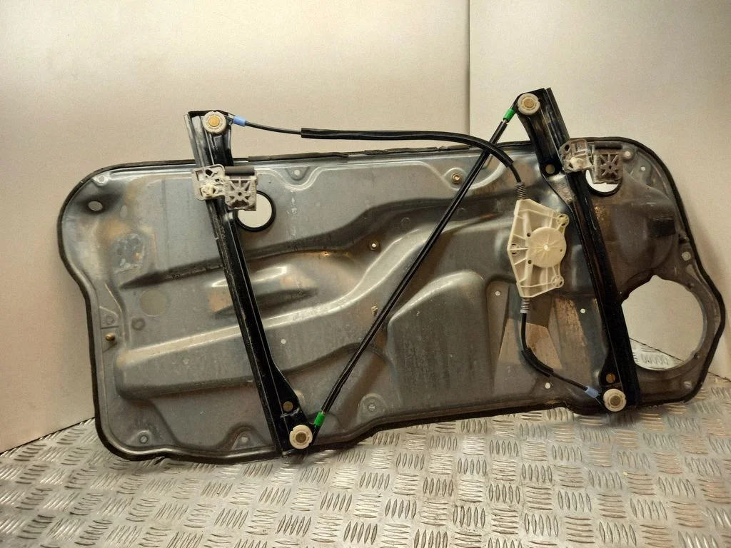 El. lango pakėlimo mechanizmas be varikliuko