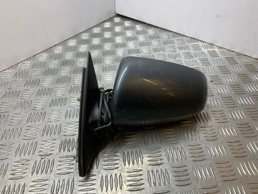 Front door electric wing mirror 010681
