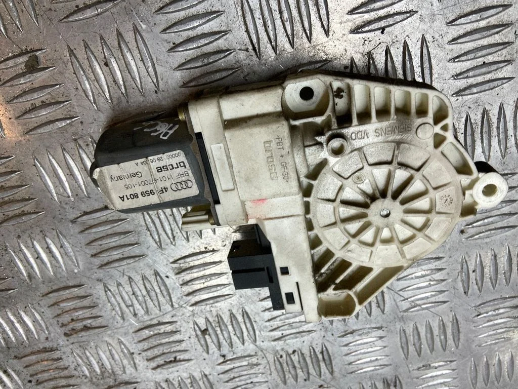 Rear door window regulator motor 4F0959801A