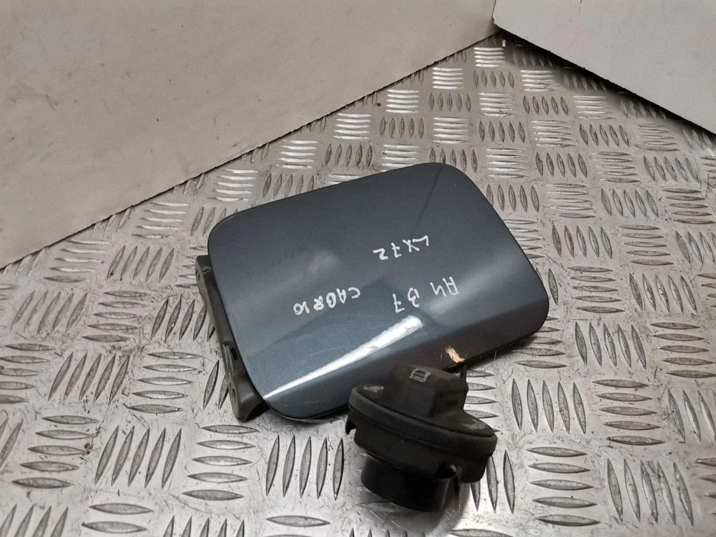 Kütusepaagi kork 4E0010376R